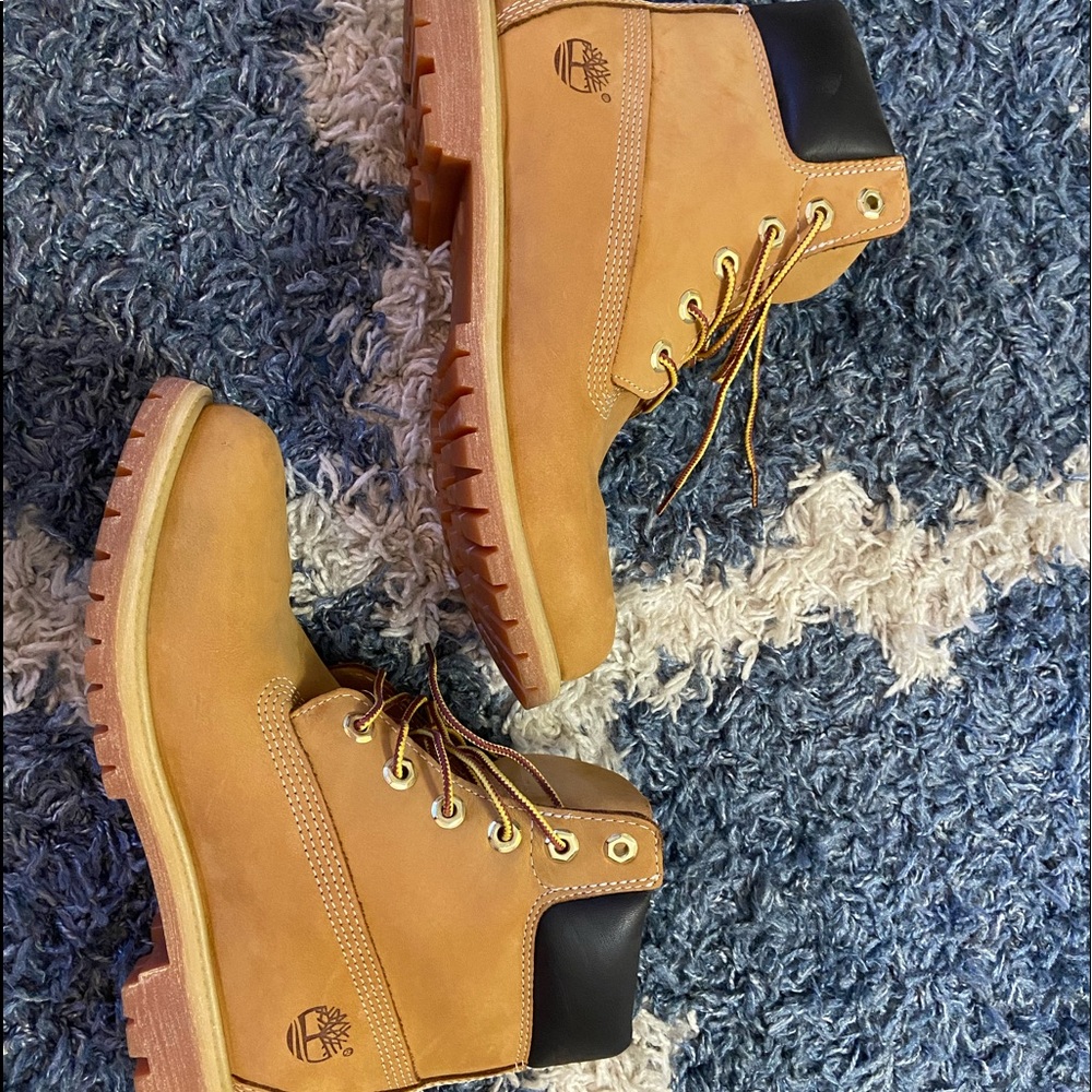 -SOLD-Timberland classic boots Women’s size 8.5